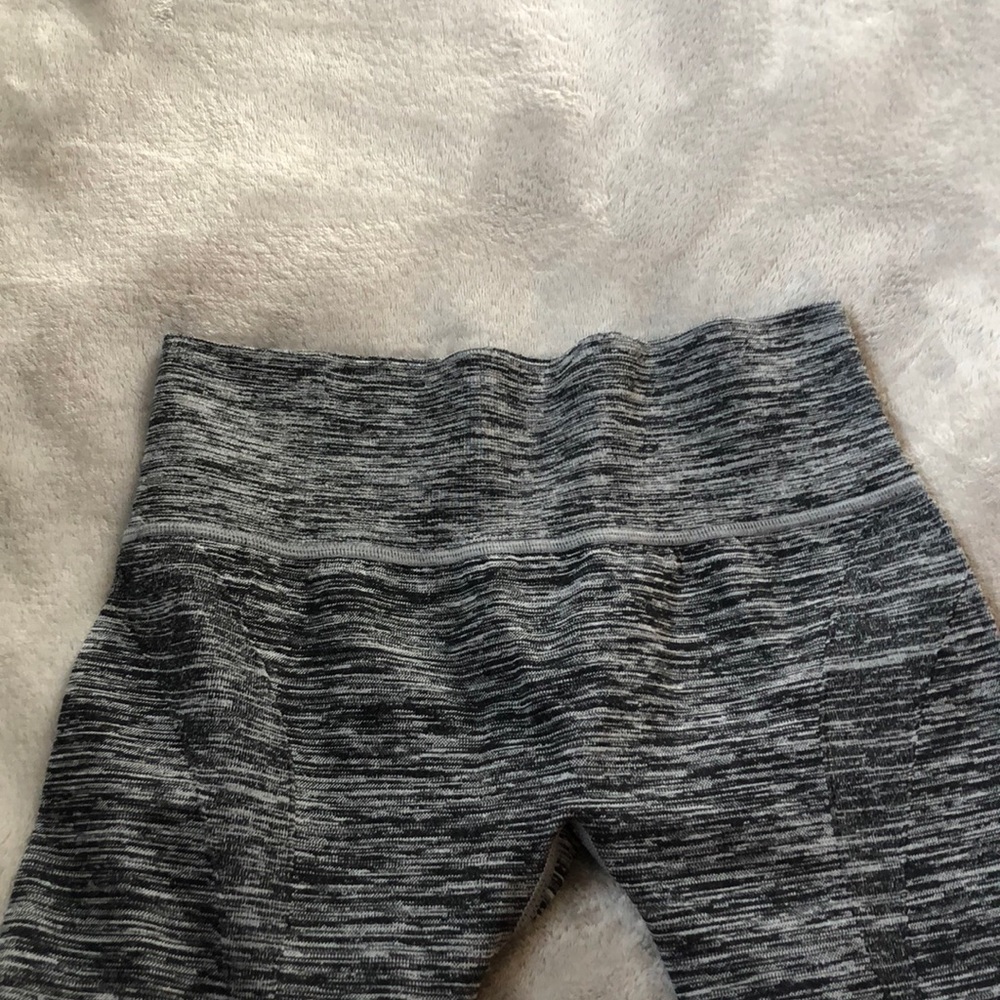 Ombré heathered crop workout pants